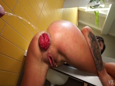 Rough Anal Broke Her Ass